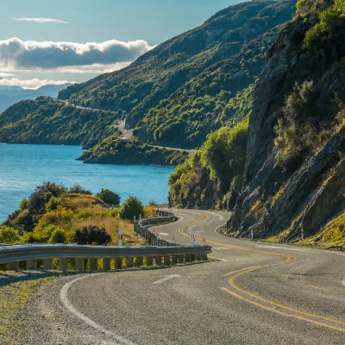 Las mejores técnicas de conducción con carreteras en curvas. El blog de Midas