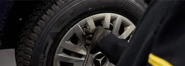Chaussettes de neige : comment les mettre sur ses pneus ? - Midas